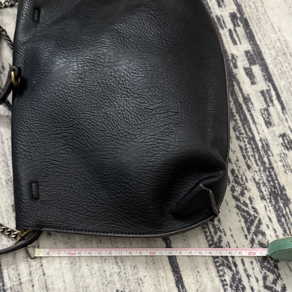 Street Level Black Crossbody Bag - Picture 9 of 9